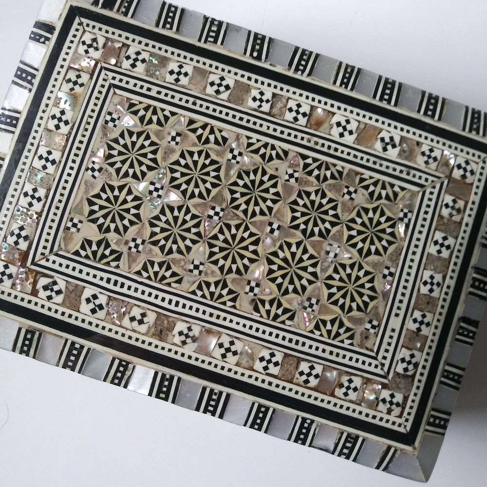 Handmade jewelry/treasure box